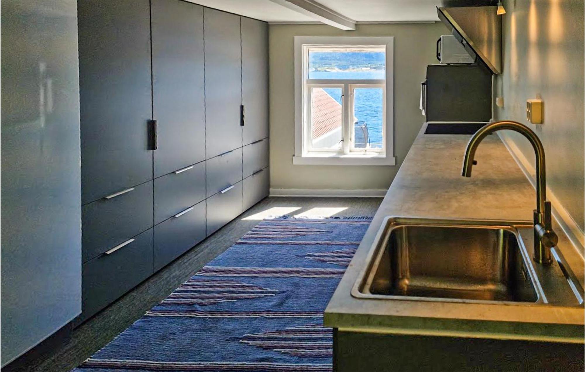 Awesome Home In Kristiansund With House Sea View Extérieur photo