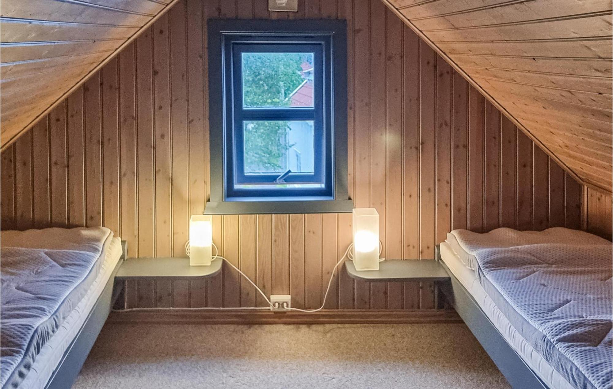 Awesome Home In Kristiansund With House Sea View Extérieur photo