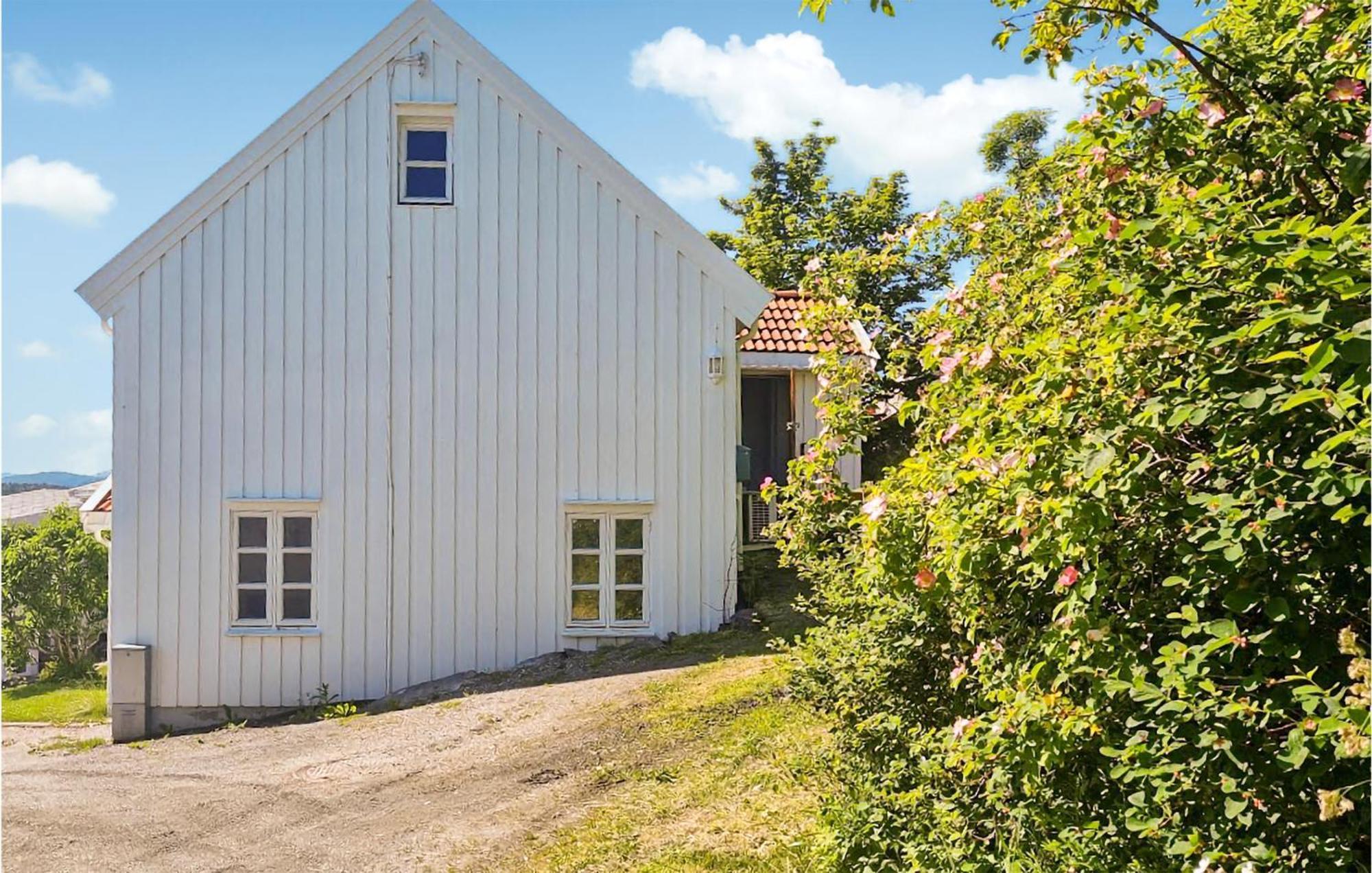 Awesome Home In Kristiansund With House Sea View Extérieur photo