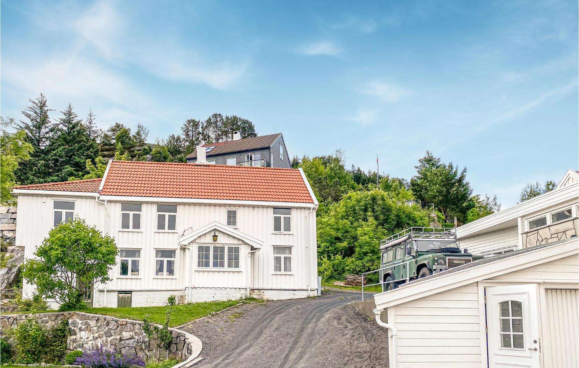 Awesome Home In Kristiansund With House Sea View Extérieur photo